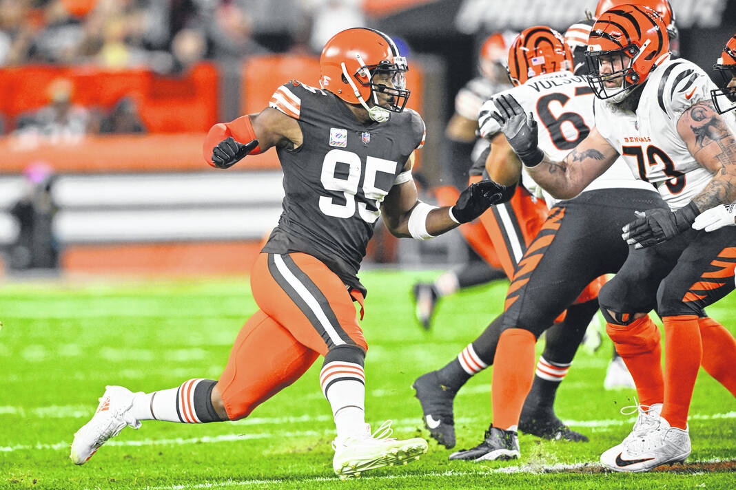 Browns LB Jacob Phillips Expected To Miss Rest Of Season; TE David Njoku To  Miss Time