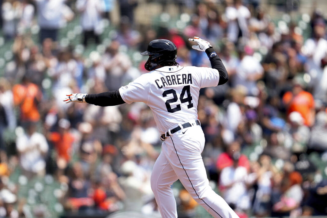 Miguel Cabrera homers, but Tigers fall to Twins 