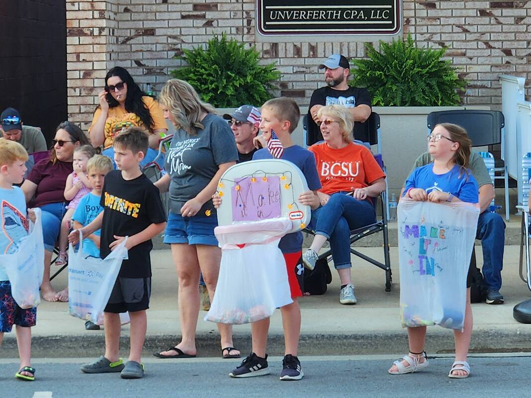 Photos and video Putnam County Fair parade