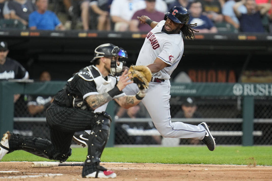 White Sox fall to Astros in 2nd game of 2023