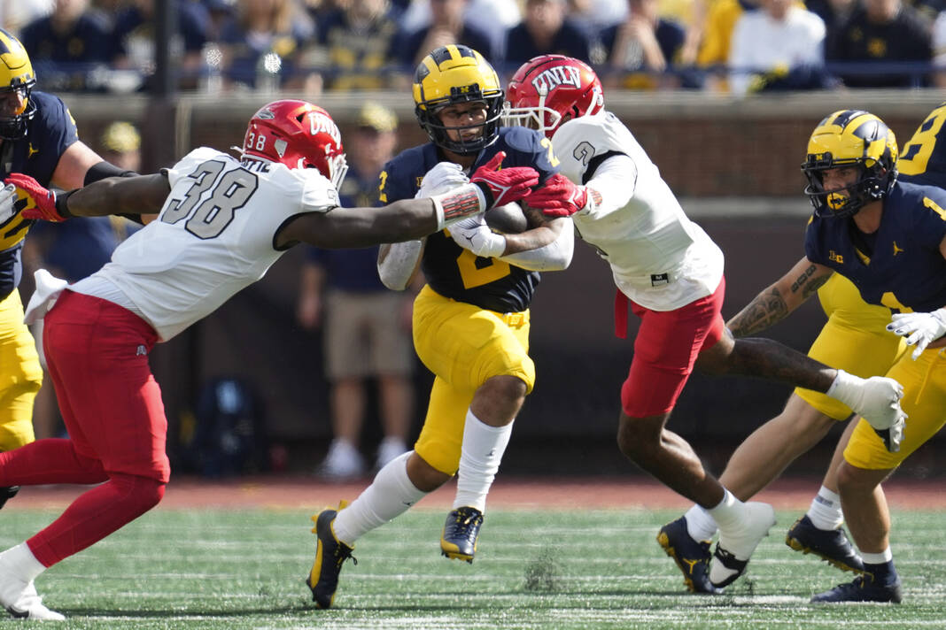 Big Ten roundup No. 2 Michigan rolls on without suspended coach