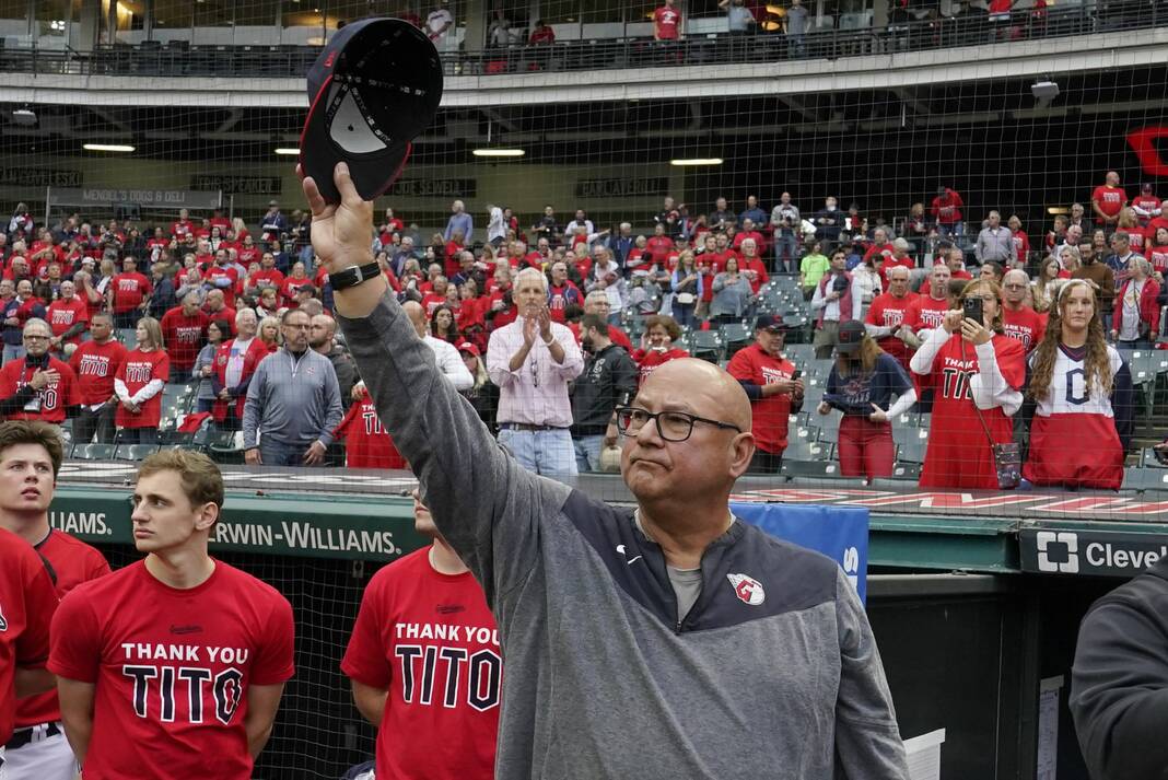 Bieber shines,Guardians win Francona's home finale over Reds